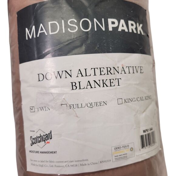 Madison Park Window Down Alternative Blanket Brown with Satin Trim Size Twin - Picture 5 of 7